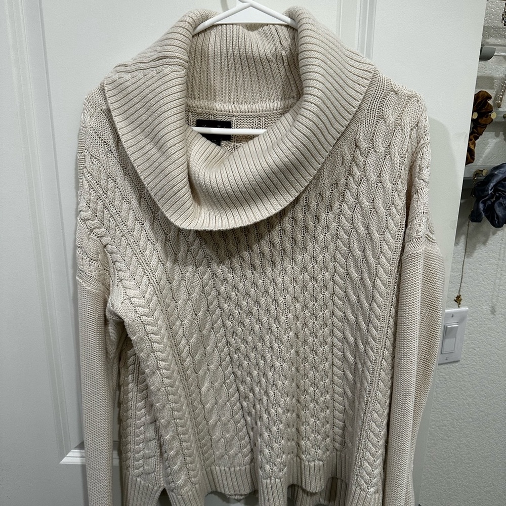 American Eagle Cable Nit Cream Sweater with Cowl Neck Size L